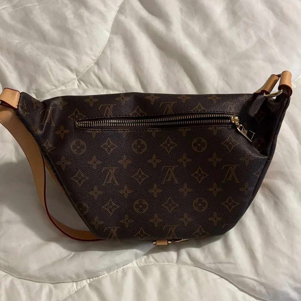 Inspired by Dark Brown Monogram Fanny pack - Picture 5 of 6